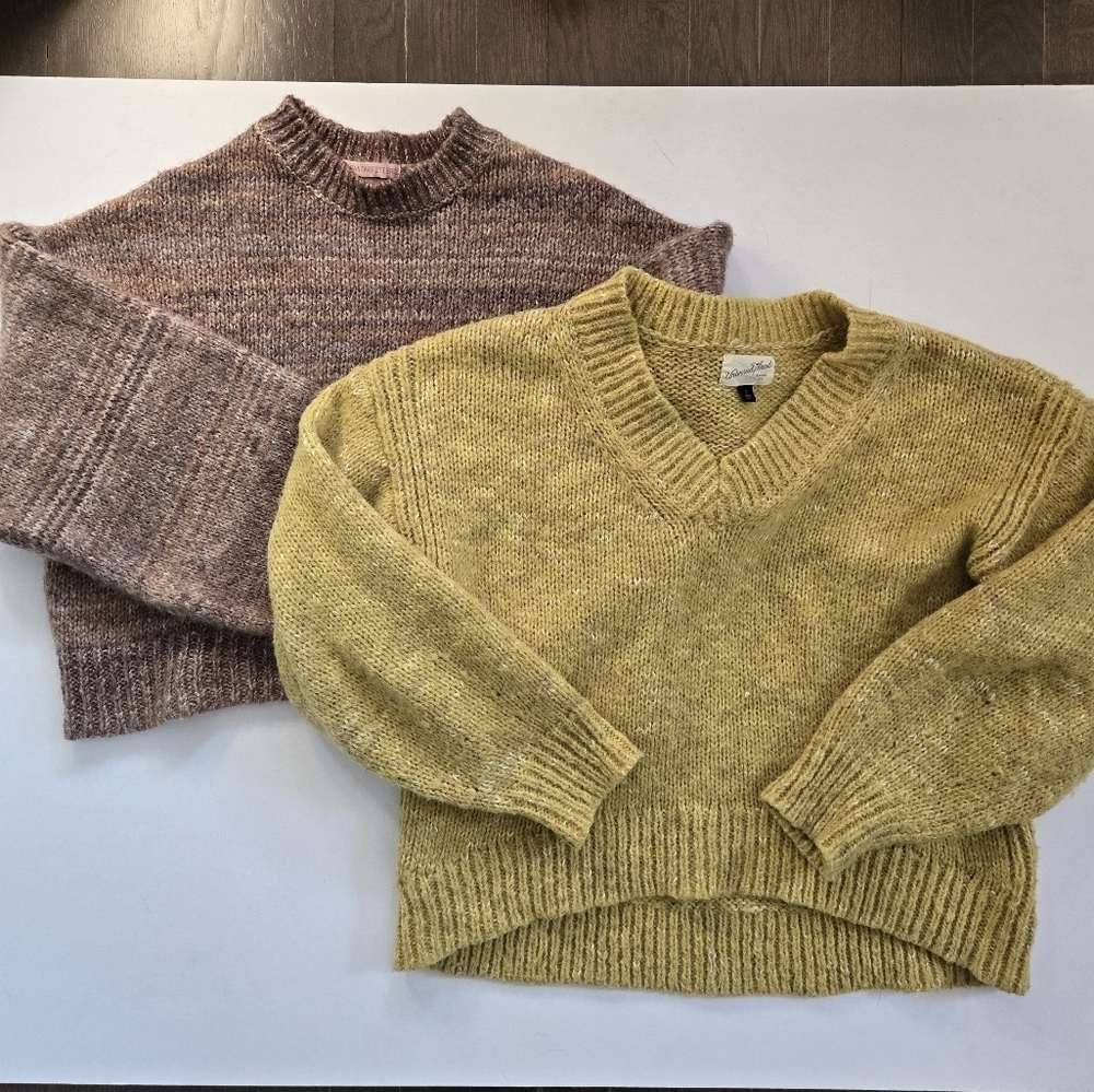 Knit Sweater bundle bell puff sleeve neutral chartreuse cozy chunky size Small